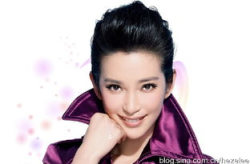 娱乐圈 白莲花,纯净外表下的复杂内心